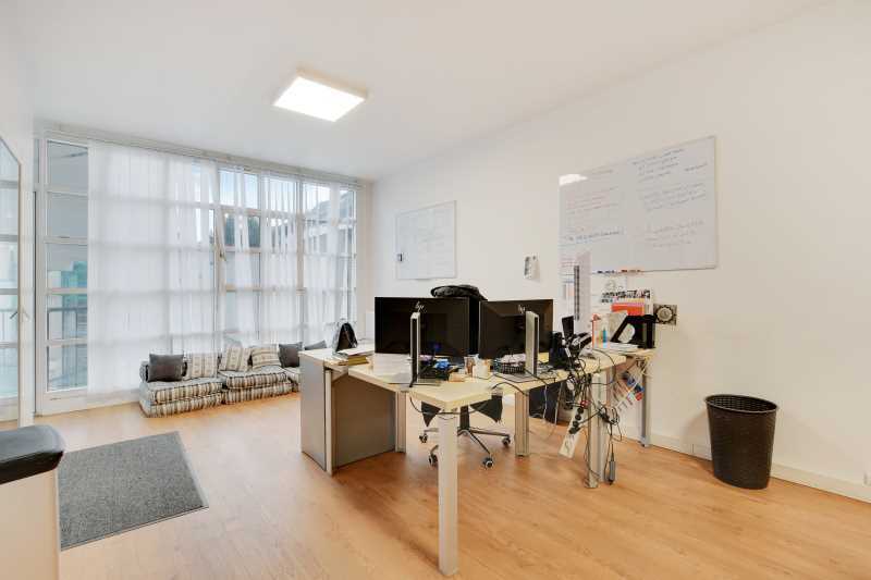 Office in Paris for sale - Interior Photo - Image 2 of 7