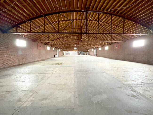 Plus de détails pour 5095 Colorado Blvd, Denver, CO - Industriel à louer