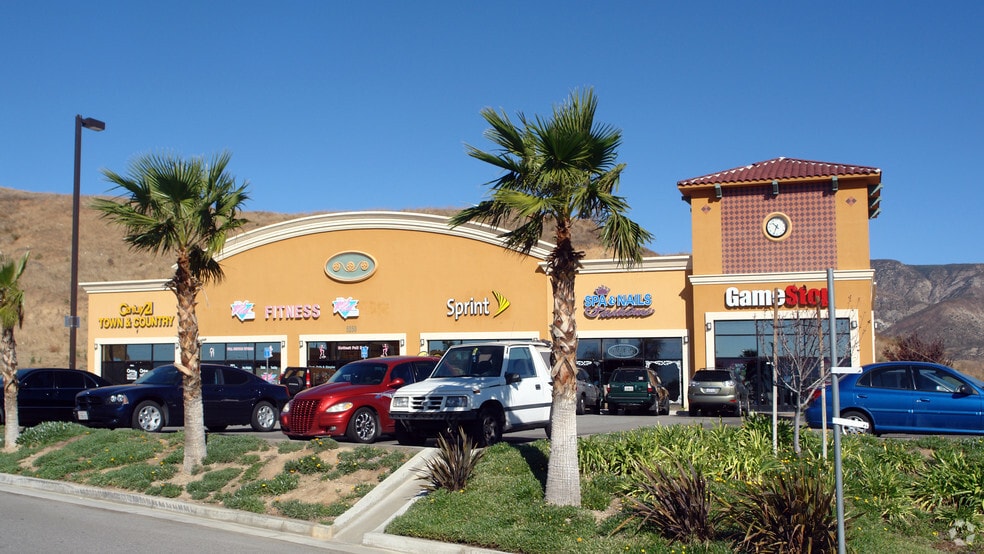 5250 University Pky, San Bernardino, CA for lease - Primary Photo - Image 2 of 4