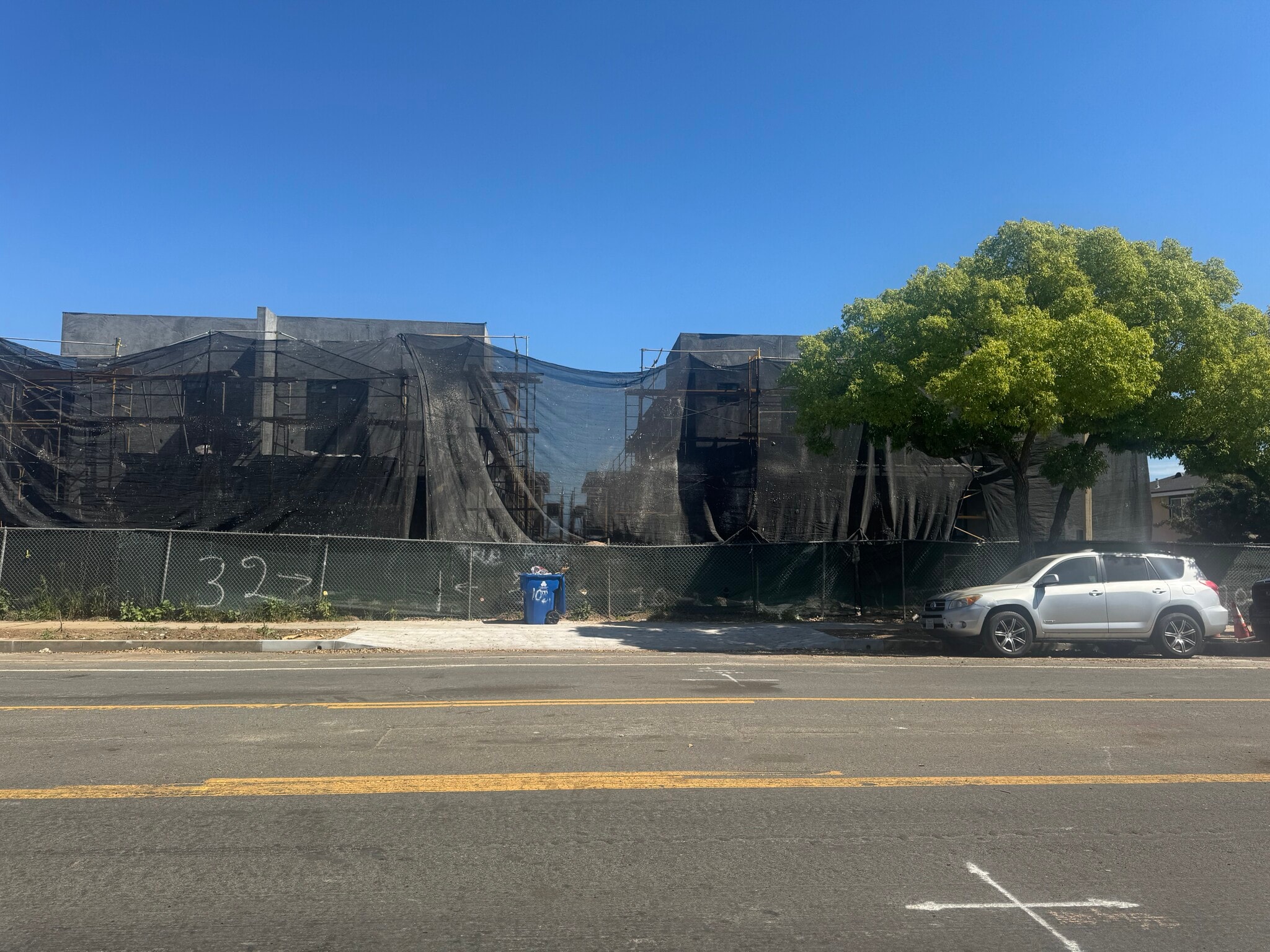 906 Lakme ave, Wilmington, CA for sale Primary Photo- Image 1 of 14