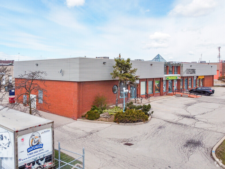 5456 Tomken Rd, Mississauga, ON for lease - Primary Photo - Image 1 of 9