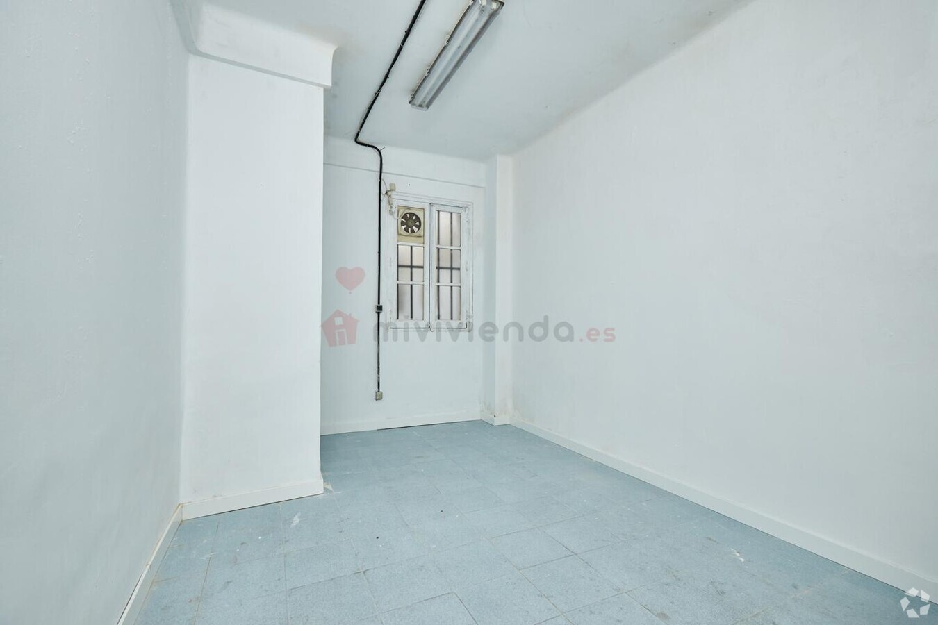 Madrid, MAD 28001 - Unit Puerta B, Esc. 1 -  - Interior Photo - Image 1 of 15