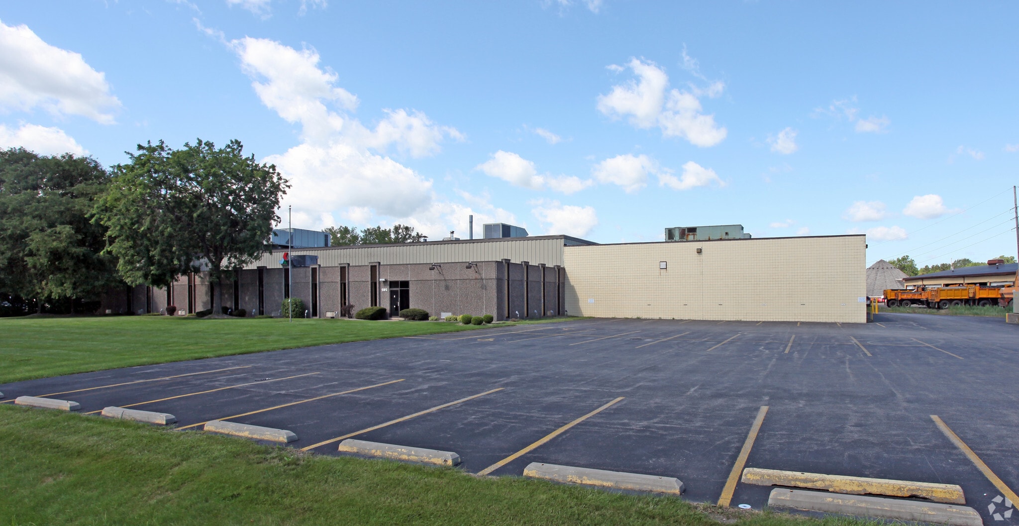 595 Trabold Rd, Rochester, NY for lease Primary Photo- Image 1 of 16