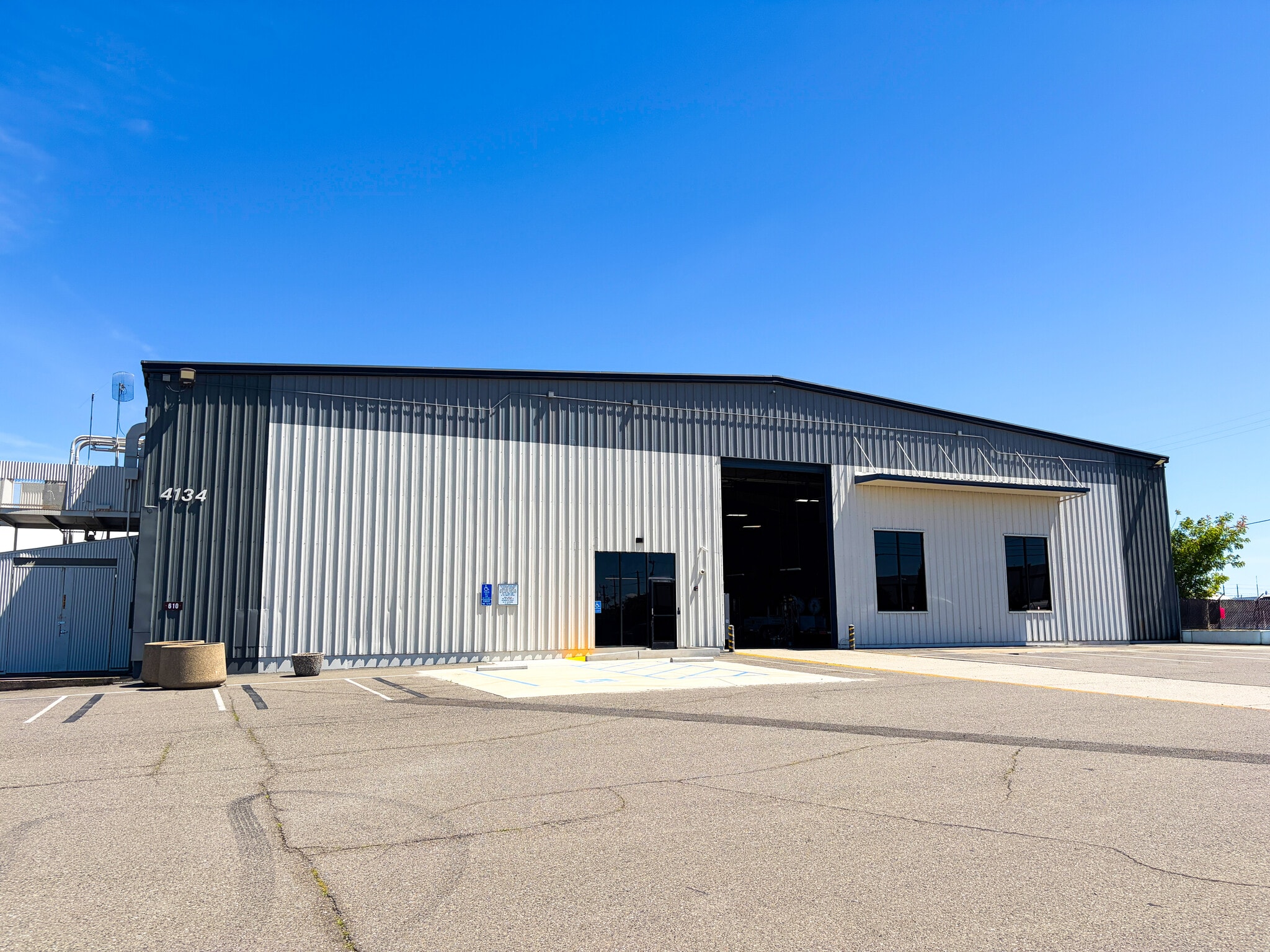 4134 Forcum Ave, Mcclellan, CA for lease Building Photo- Image 1 of 5