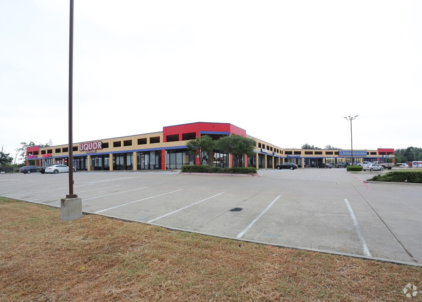 2801 E Pioneer Pky, Arlington, TX for lease - Building Photo - Image 1 of 9