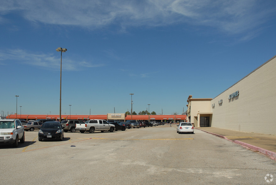 27706-27754 State Highway 249, Tomball, TX à louer - Photo du bâtiment - Image 1 de 8