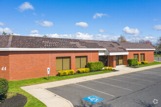 2 Eves Dr, Marlton, NJ for lease Building Photo- Image 1 of 2