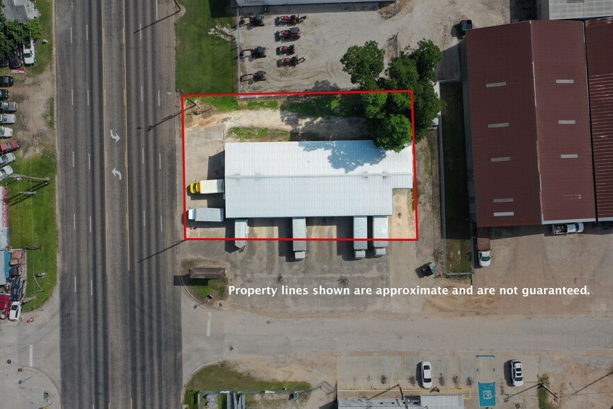 315 N Washington Ave, Cleveland, TX for sale - Building Photo - Image 2 of 14