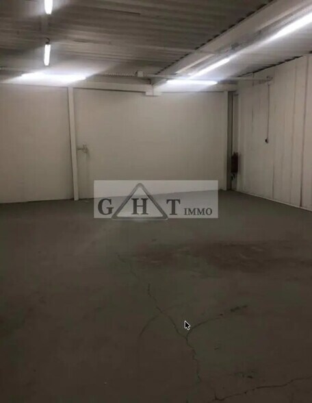 Industriel dans Villeneuve-la-Garenne à louer - Photo intérieure - Image 3 de 4