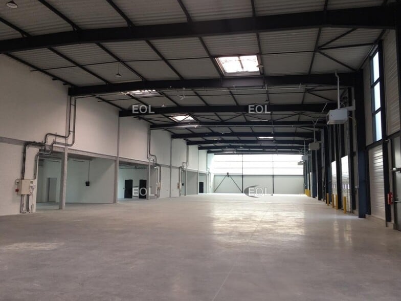 Flex in Bonneuil-sur-Marne for lease - Interior Photo - Image 1 of 3