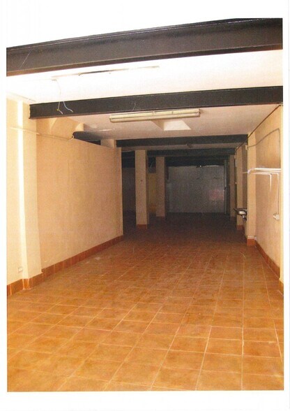 Retail in Elche, Alicante for sale - Interior Photo - Image 2 of 2