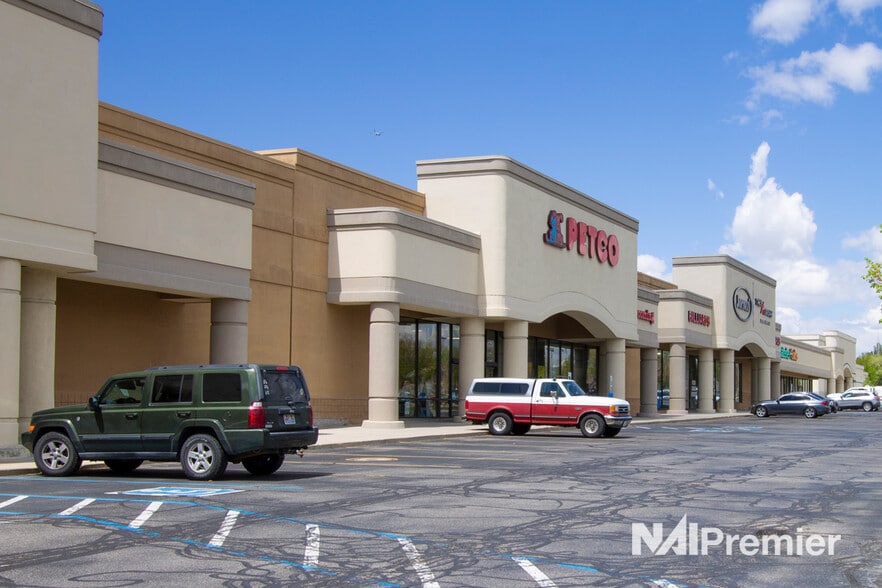 6910 S Redwood Rd, West Jordan, UT for lease - Building Photo - Image 3 of 8