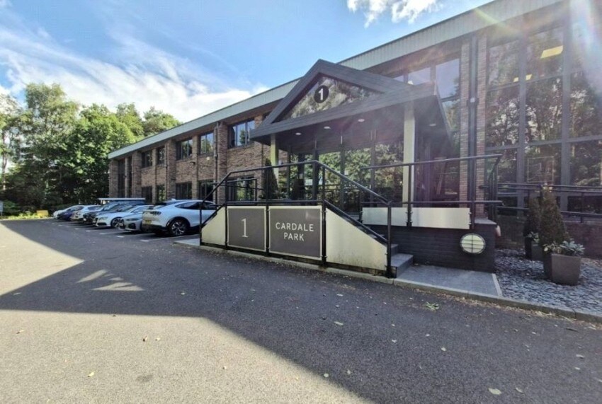 1 Cardale Park, Harrogate à louer - Photo du bâtiment - Image 2 de 14