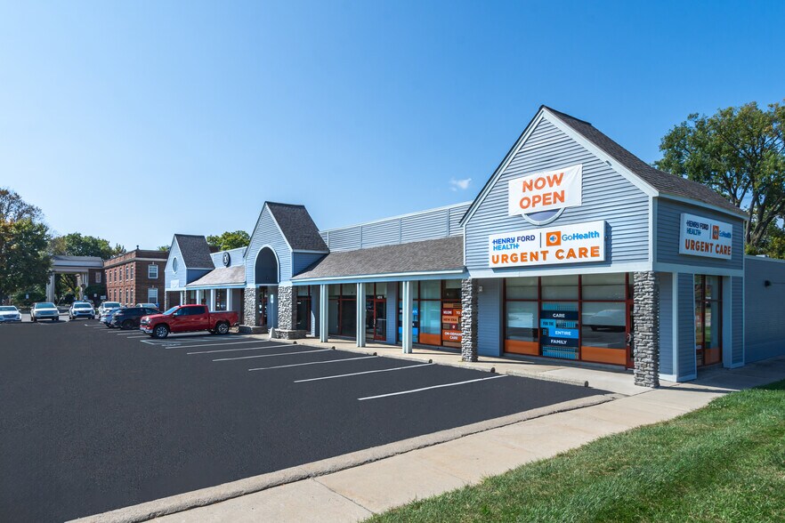 21421-21435 Greater Mack Ave, Saint Clair Shores, MI à louer - Photo du bâtiment - Image 2 de 9