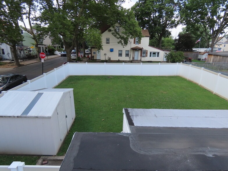 329 Otter St, Bristol, PA for lease - Building Photo - Image 2 of 48