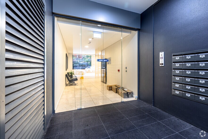 5 Atchison St, St Leonards à louer - Hall d’entrée - Image 2 de 8