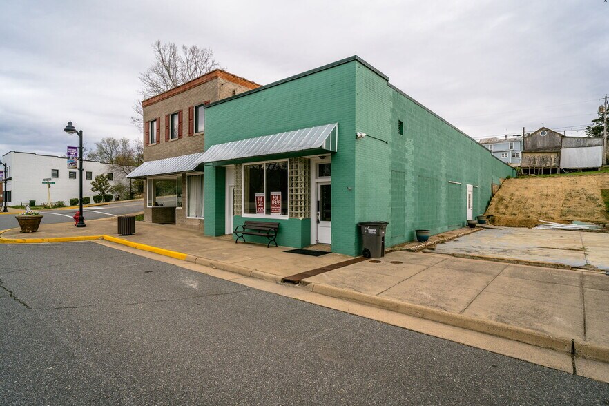 500-502 First St, Shenandoah, VA à vendre - Photo du bâtiment - Image 2 de 22