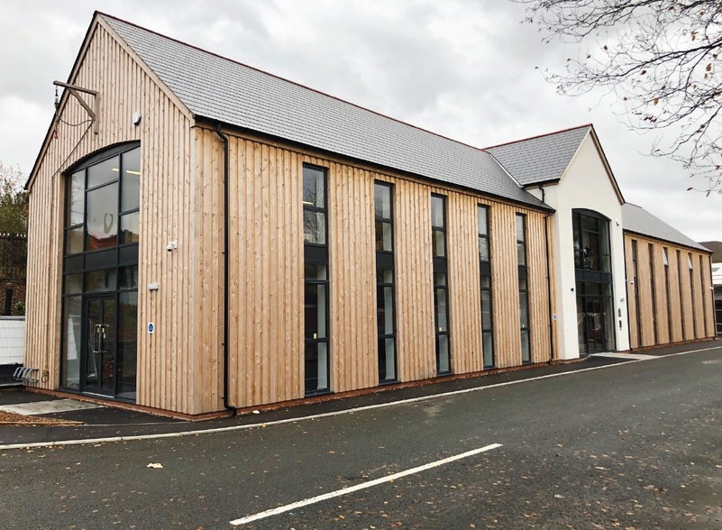 Main Ave, Pontypridd for sale - Primary Photo - Image 1 of 1