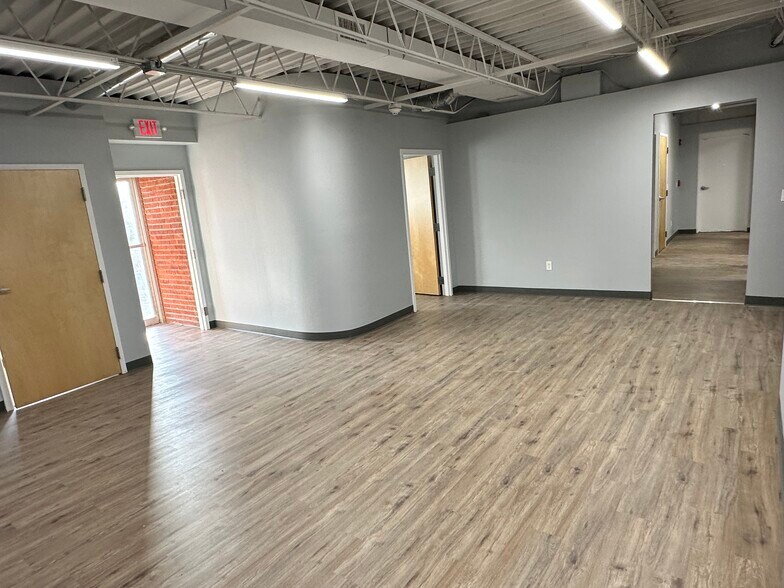 53 Hancock St, Stratford, CT à vendre - Photo du bâtiment - Image 3 de 47