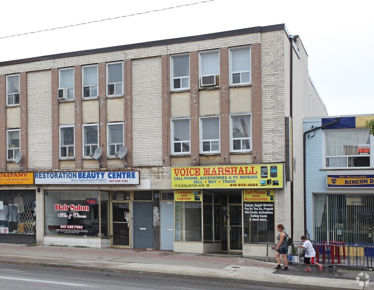 1718 Eglinton Av W, Toronto, ON à vendre - Photo du bâtiment - Image 2 de 9