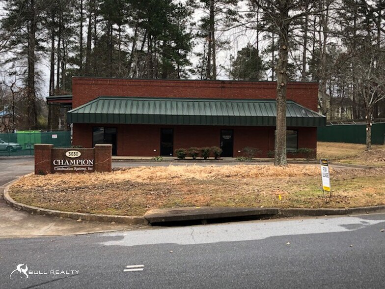 3630 Hewatt Ct, Snellville, GA à louer - Photo du bâtiment - Image 3 de 9