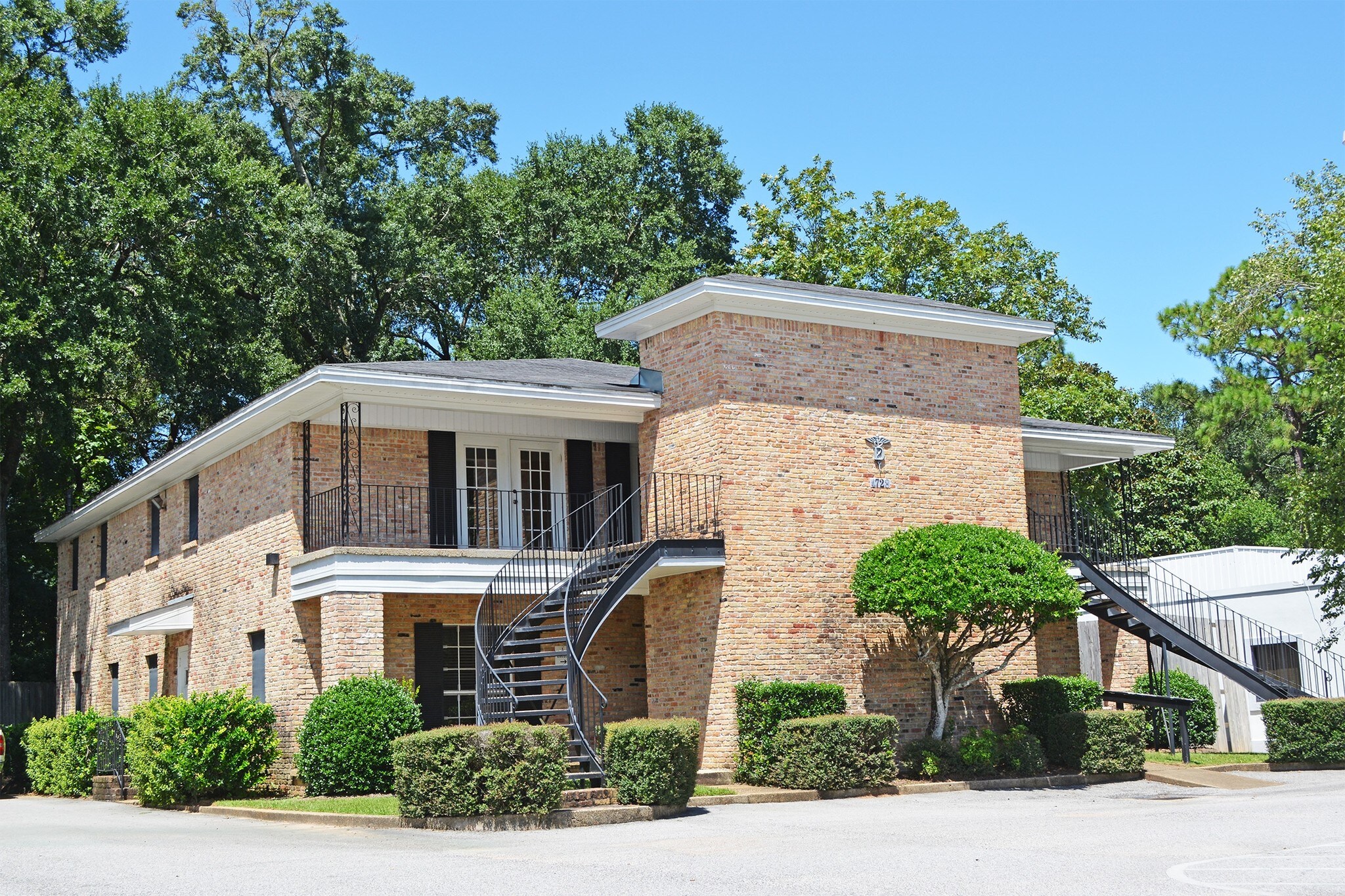 4728 Airport Blvd, Mobile, AL for lease Primary Photo- Image 1 of 7
