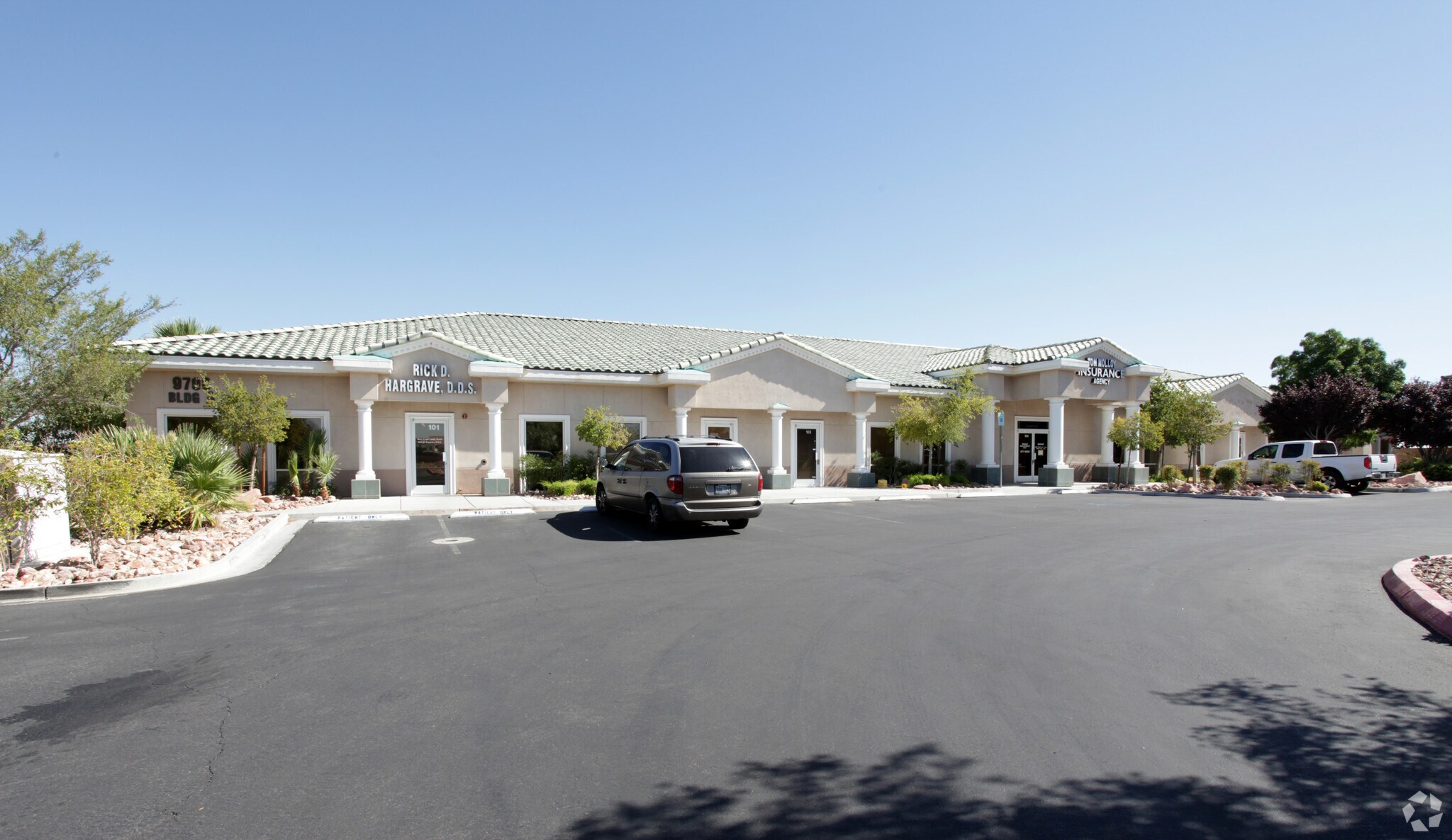 9708 Gilespie St, Las Vegas, NV à louer Photo du bâtiment- Image 1 de 10
