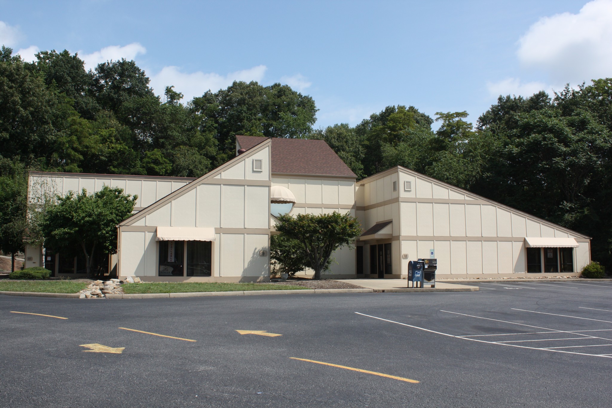 18 Regent Park Blvd, Asheville, NC for lease Building Photo- Image 1 of 2