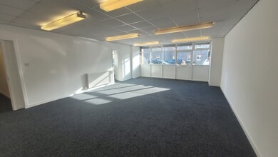 1-5 Union St, Saltcoats à louer Photo intérieure- Image 1 de 4