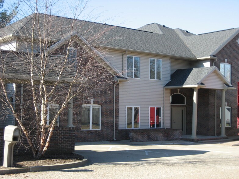 3420 E Morgan Ave, Evansville, IN à louer - Photo du bâtiment - Image 2 de 6