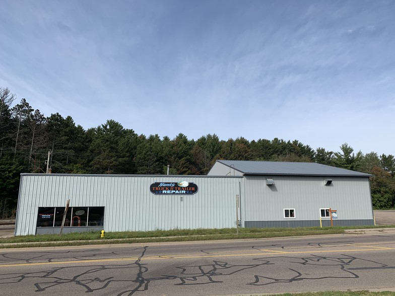 526 S Tomahawk Ave, Tomahawk, WI for sale - Building Photo - Image 1 of 1