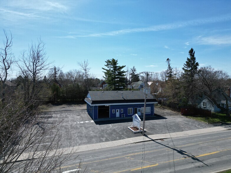 80 Townline Rd W, Carleton Place, ON à vendre - Photo du bâtiment - Image 2 de 16