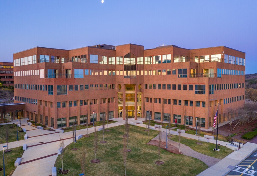 2 Batterymarch Park, Quincy, MA for lease - Building Photo - Image 1 of 2