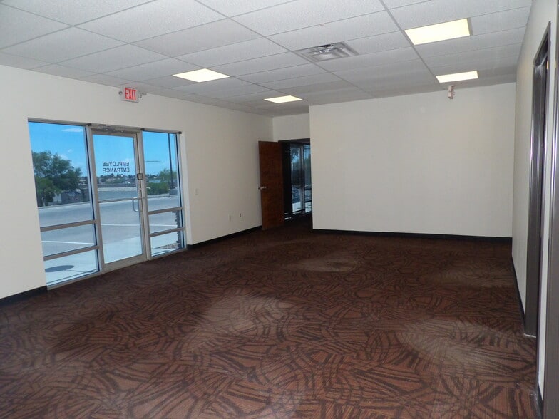 11500 Pellicano Dr, El Paso, TX for sale - Building Photo - Image 2 of 4