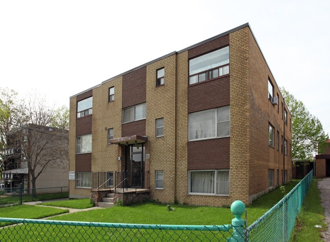 Plus de détails pour 80 Bartley Dr, Toronto, ON - Multi-résidentiel à vendre