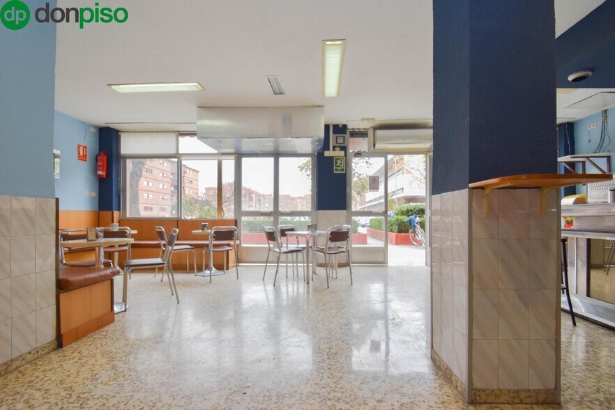 Plaza Poeta Garcilaso de la Vega, 6, Granada, Granada à vendre - Photo du bâtiment - Image 3 de 47