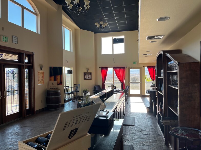 8011 Keene Rd, West Richland, WA à louer - Photo intérieure - Image 2 de 12