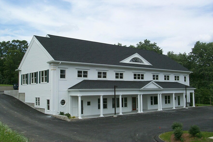 382 W Main St, Northborough, MA à vendre - Photo du bâtiment - Image 2 de 2