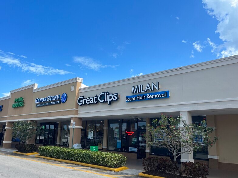 2020-2052 6th Ave, Vero Beach, FL for lease - Building Photo - Image 2 of 3