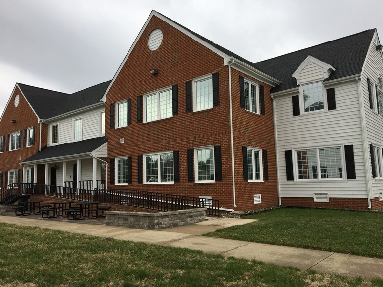 9568 Kings Charter Dr, Ashland, VA à louer - Autre - Image 2 de 7