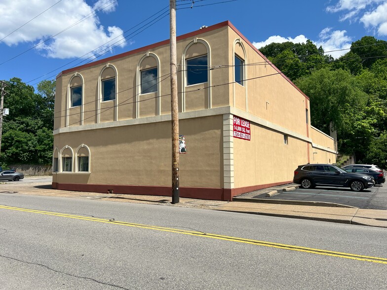 528 E Main St, Carnegie, PA for lease - Building Photo - Image 2 of 10