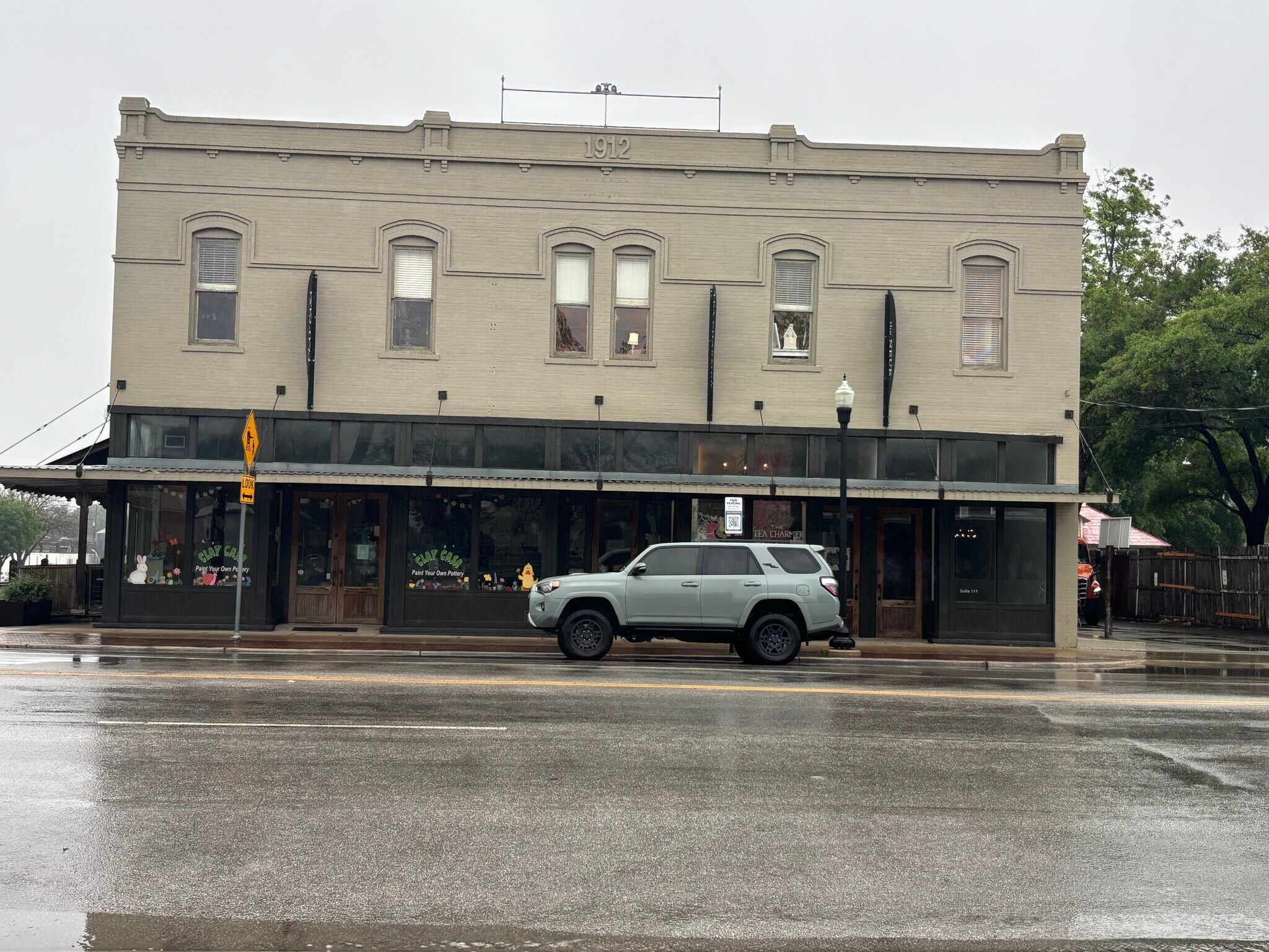 301 W San Antonio St, New Braunfels, TX for lease Interior Photo- Image 1 of 10
