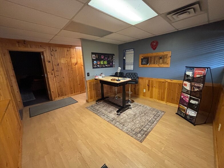 1213 N Us-127-br, Saint Johns, MI à vendre - Photo du bâtiment - Image 3 de 18