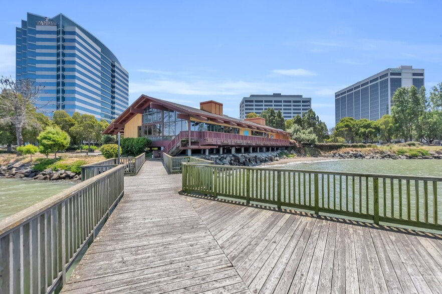 1890 Powell St, Emeryville, CA for sale - Building Photo - Image 1 of 1