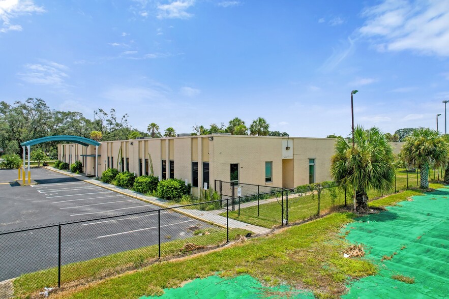 7000 Lake Ellenor Dr, Orlando, FL for sale - Building Photo - Image 3 of 9