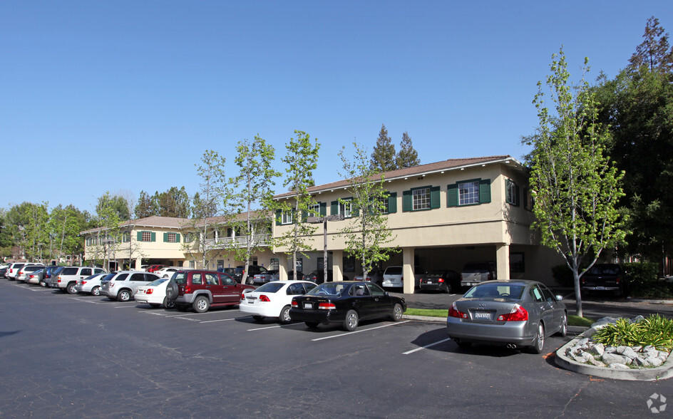 1240 S Westlake Blvd, Westlake Village, CA for lease - Primary Photo - Image 1 of 12