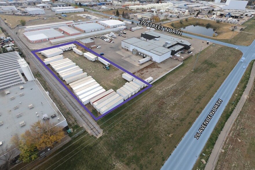 2530 39 St N, Lethbridge, AB for lease - Building Photo - Image 2 of 3