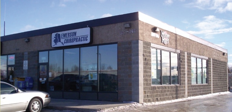 5905-5915 Lake Otis Pky, Anchorage, AK à louer - Photo du bâtiment - Image 3 de 10