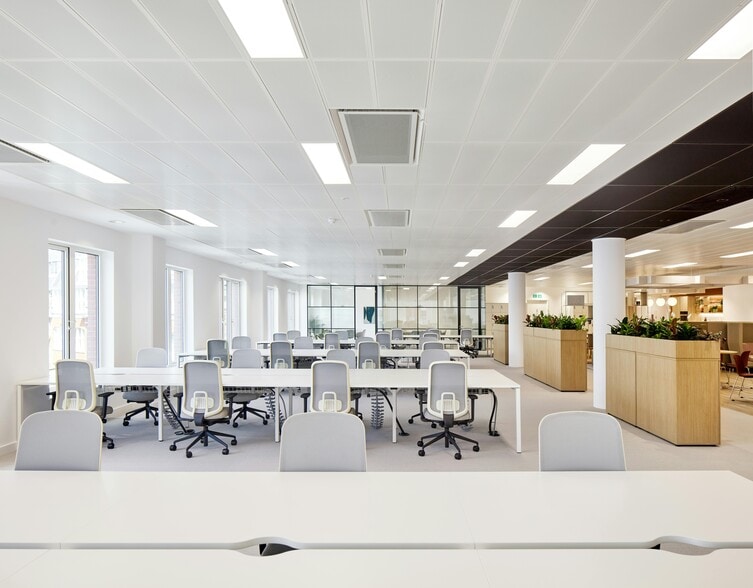 1 Kingsway, London for lease - Building Photo - Image 3 of 47