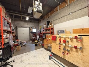 1295 Eglinton Ave, Mississauga, ON for lease Interior Photo- Image 2 of 6